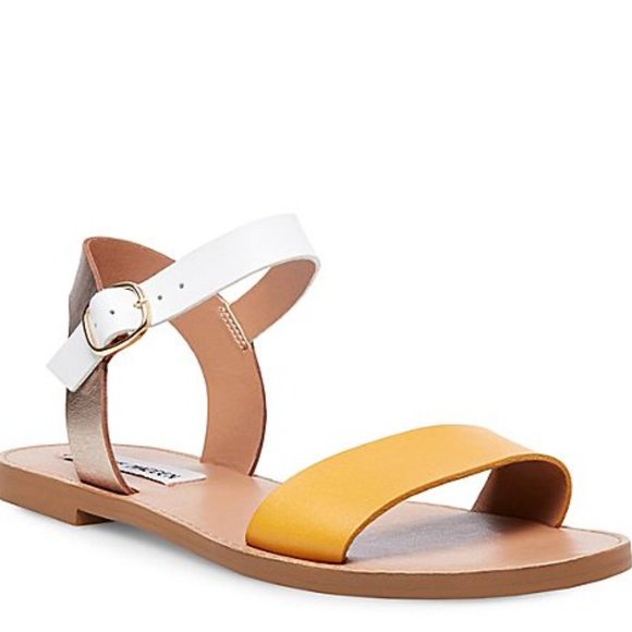Steve Madden Donddi Flat Sandal - Picture 1 of 7